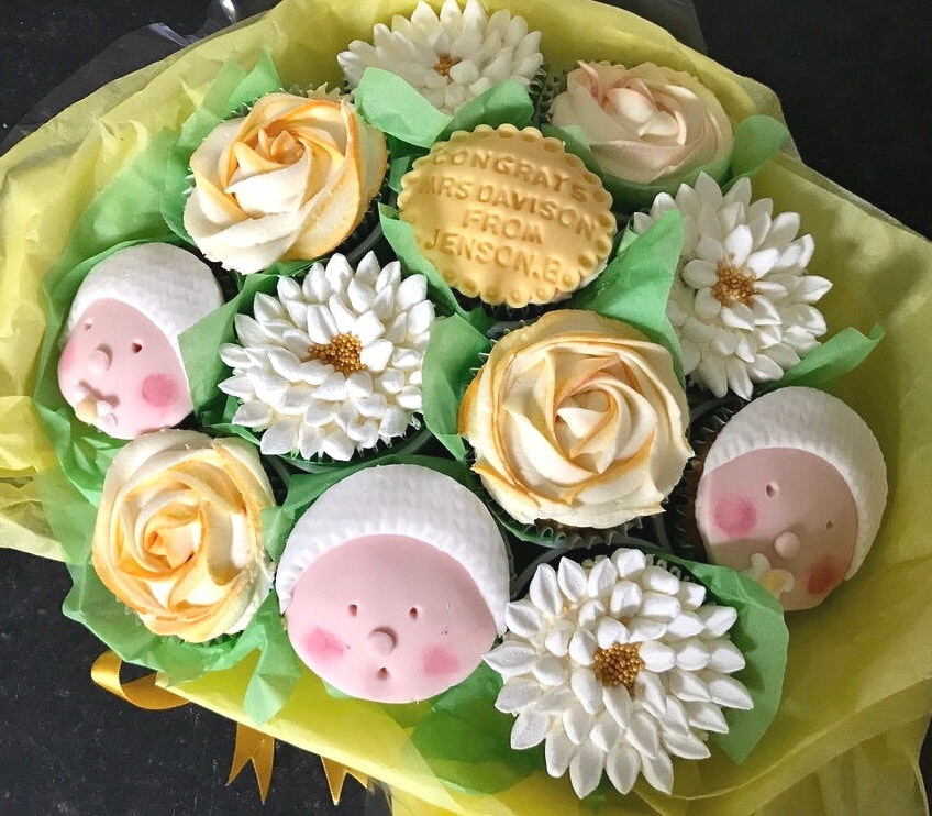 Maternity leave gift cupcake bouquet 